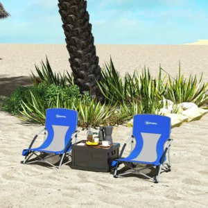 CampGlut 2er-Set klappbare Strandstühle blau mit Mesh-Rücken.