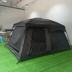 Tente extérieure portable avec deux chambres et un hall, résistante au soleil et aux intempéries